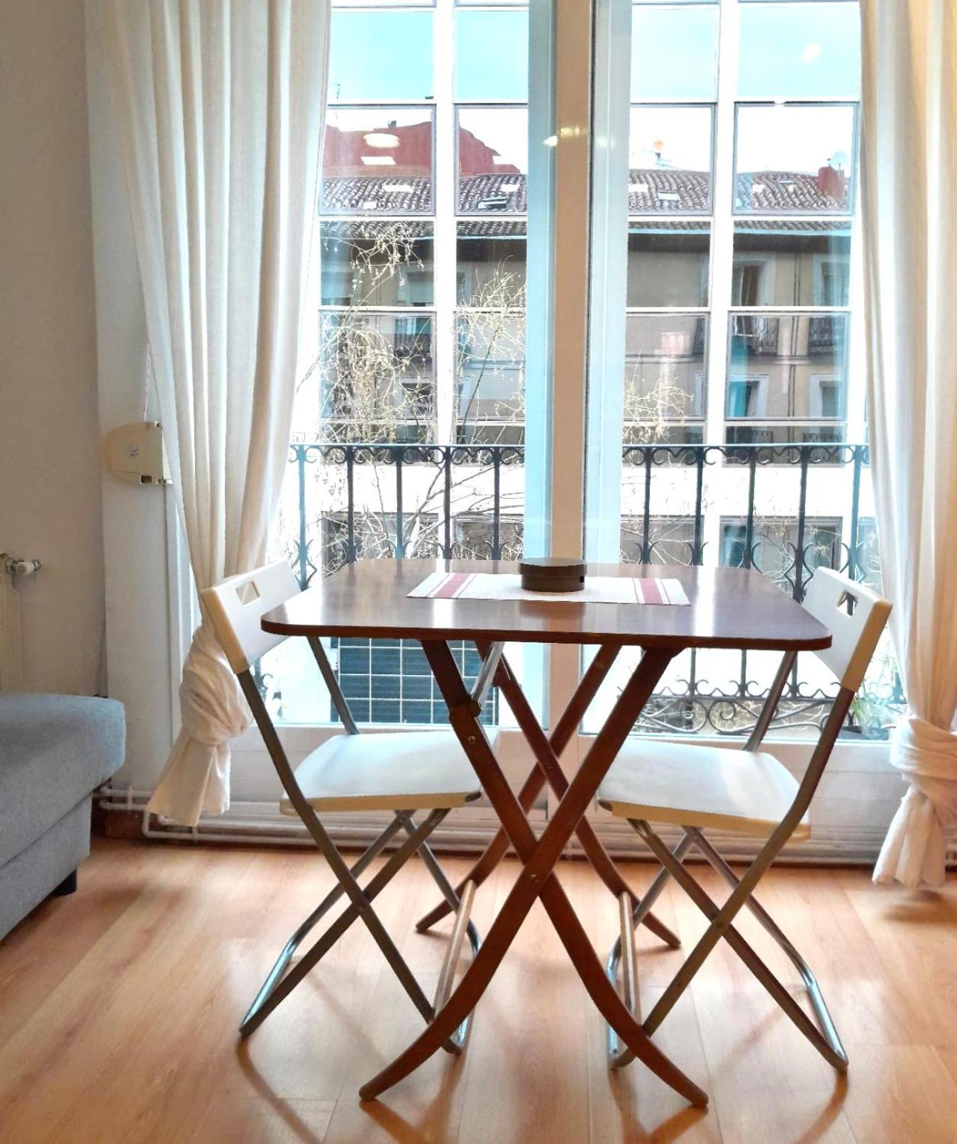 Apartamento Con Encanto Y Luz En Pleno Centro Madrid Buitenkant foto